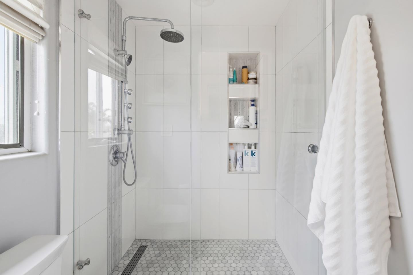 18 South 21st Street 100