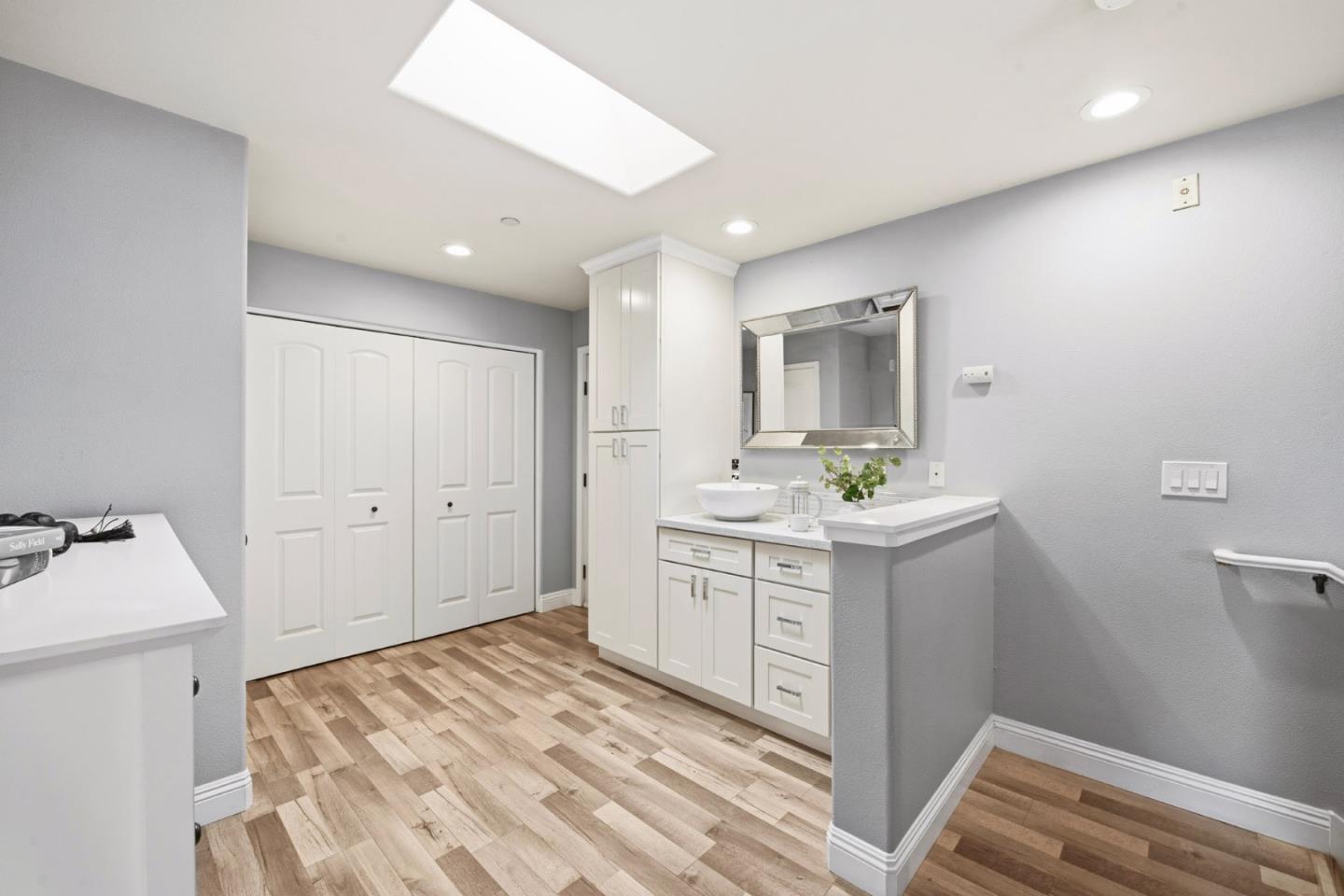 18 South 21st Street 100