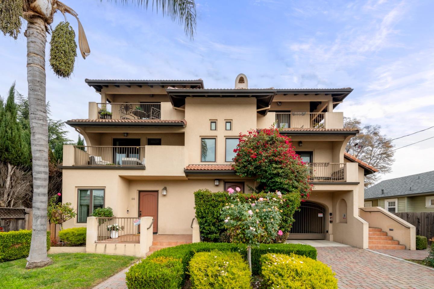 18 South 21st Street 100