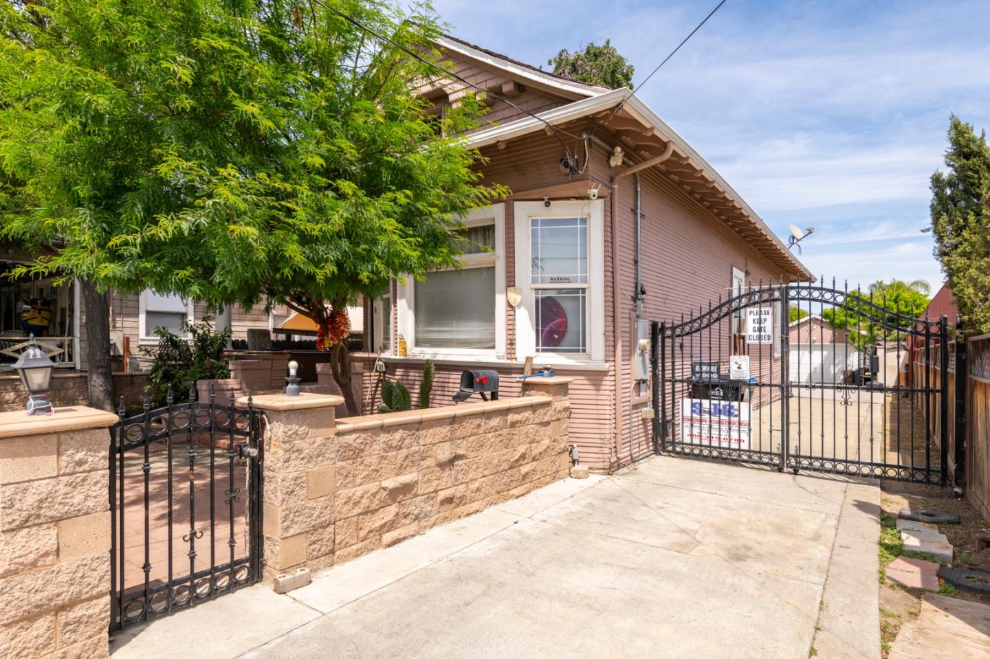 1556 Little Orchard Street