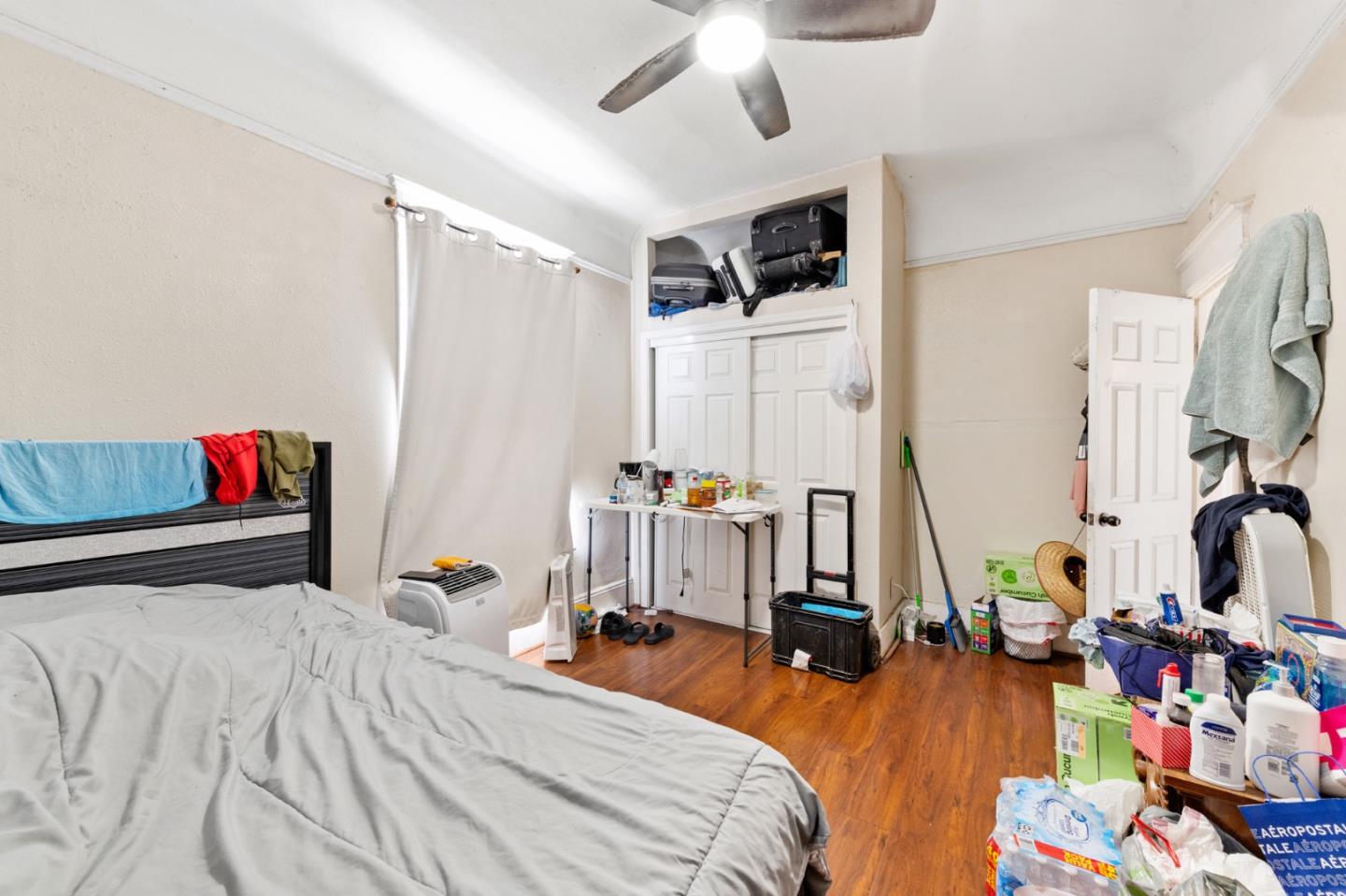 1556 Little Orchard Street