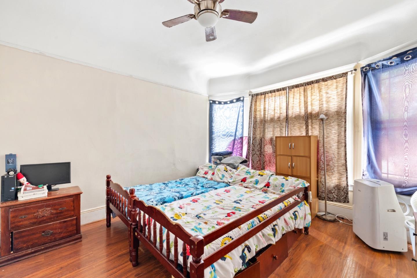 1556 Little Orchard Street