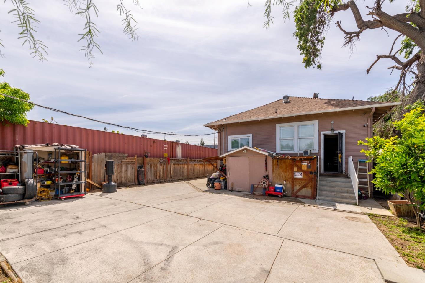 1556 Little Orchard Street