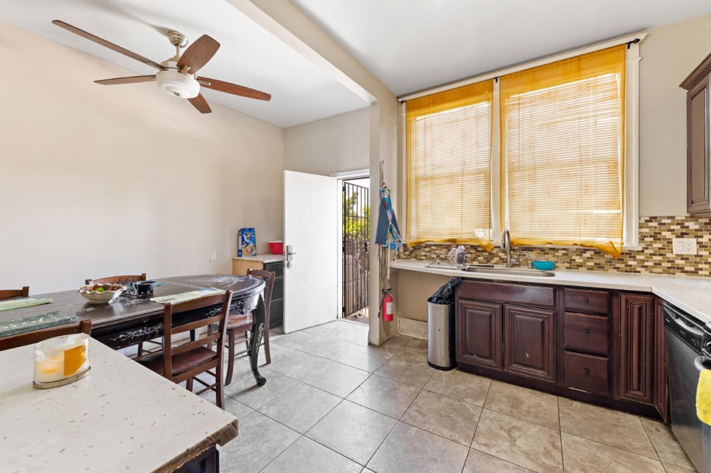 1556 Little Orchard Street