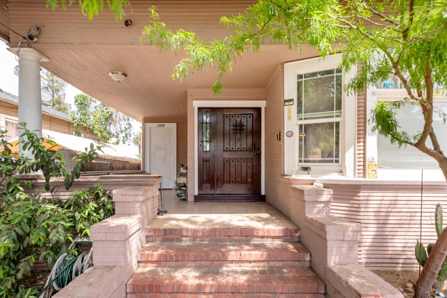 1556 Little Orchard Street