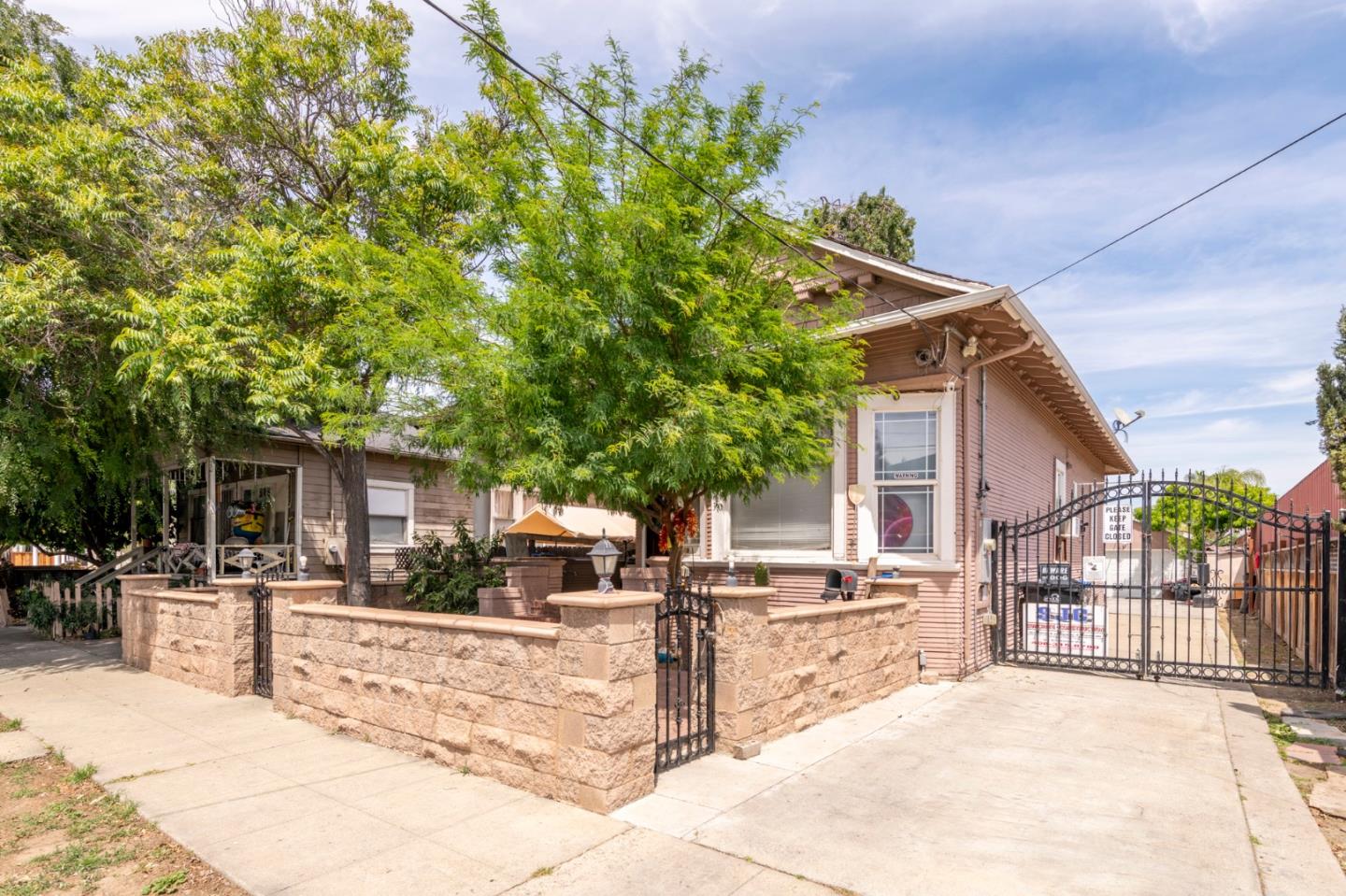 1556 Little Orchard Street