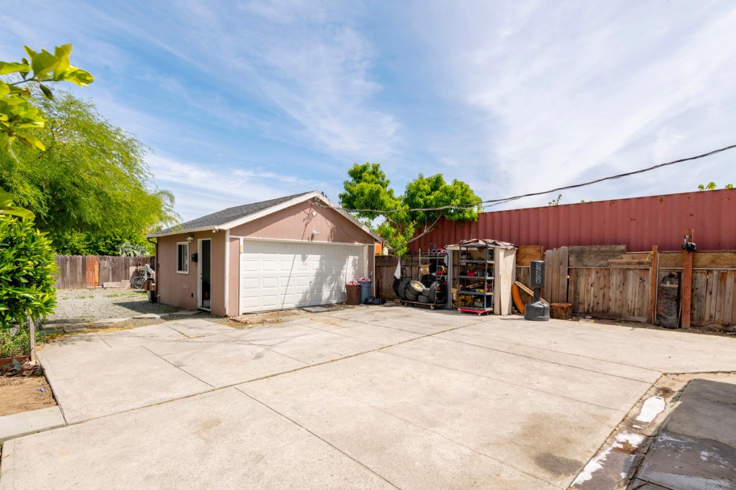 1556 Little Orchard Street