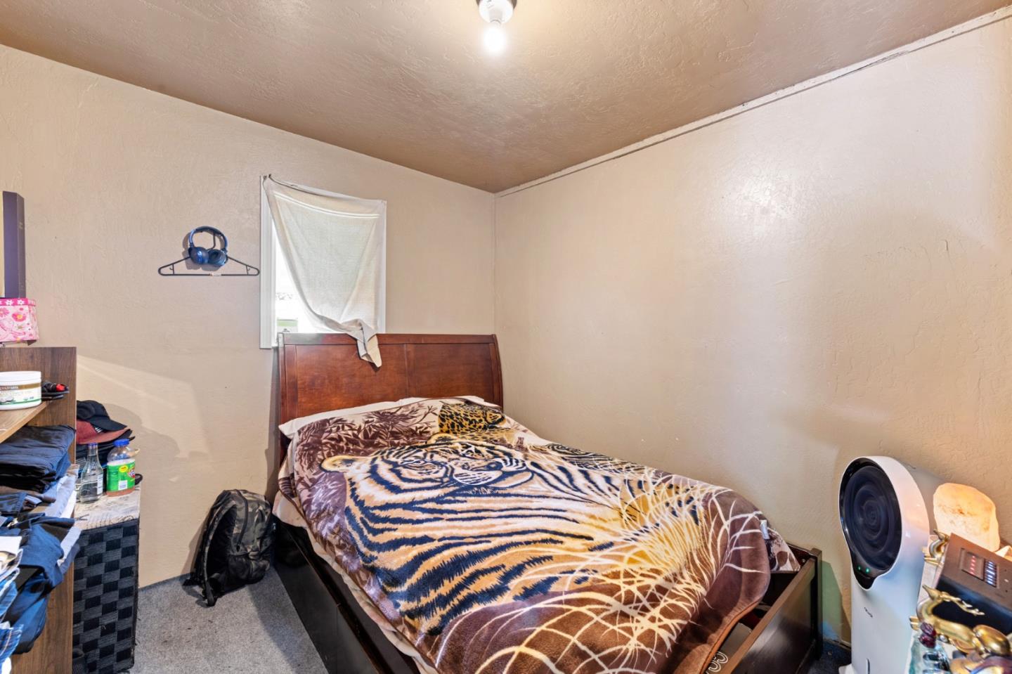 1556 Little Orchard Street