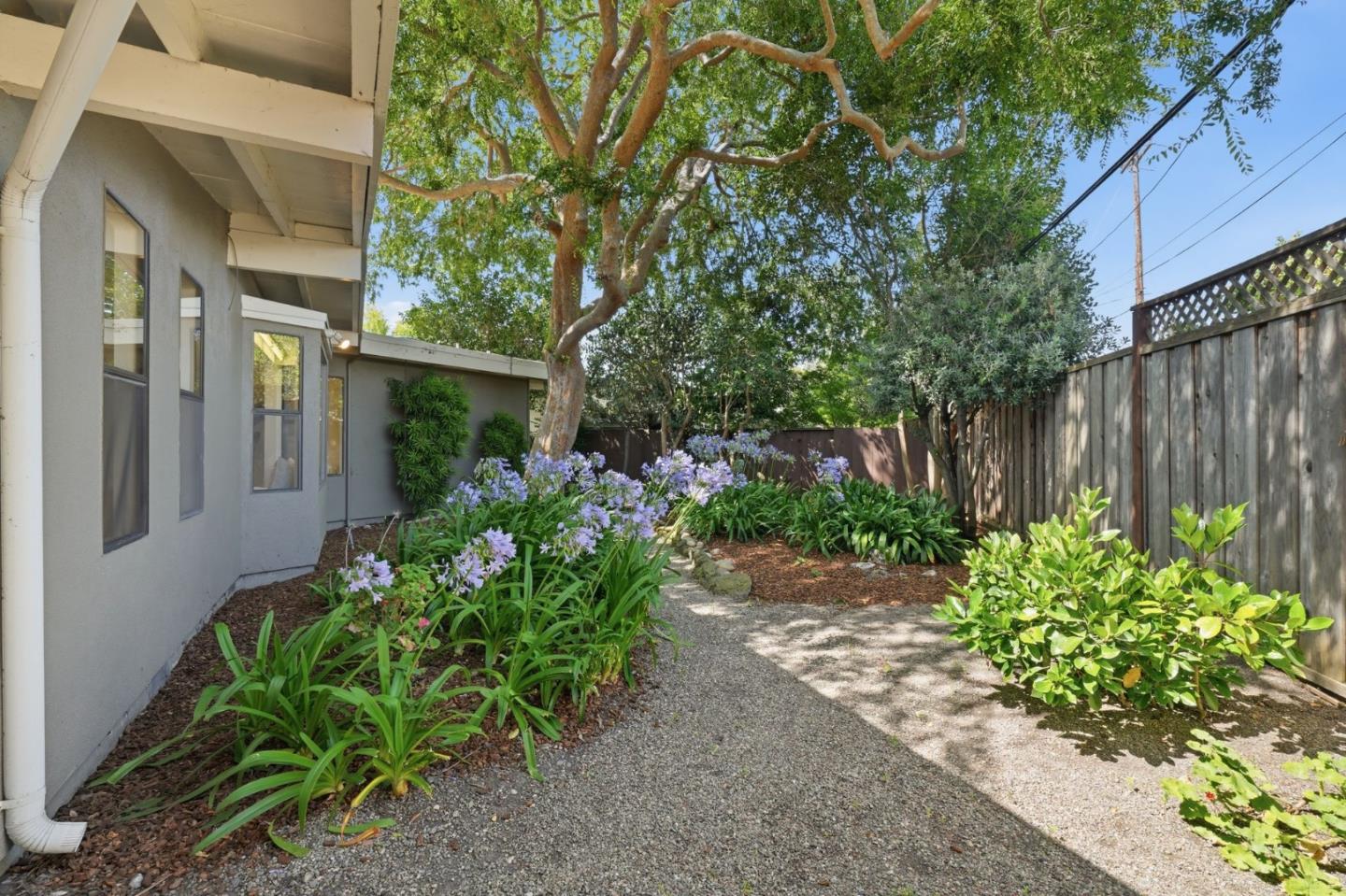 887 Loma Verde AVE