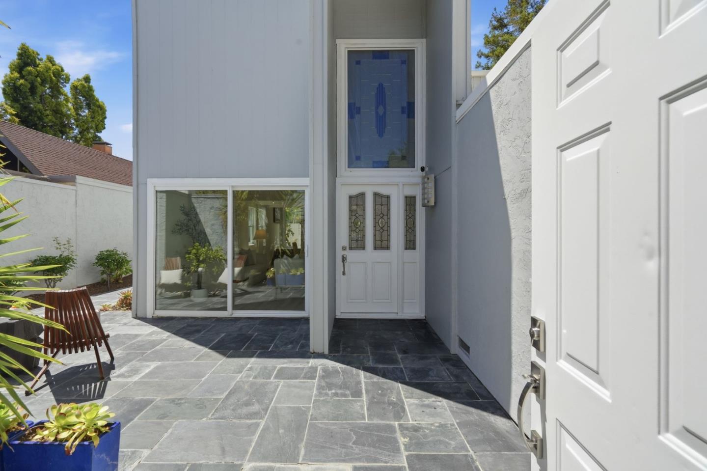 544 Castlerock Court