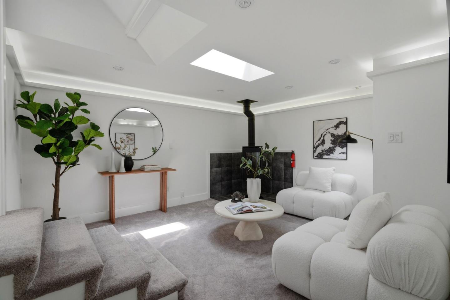 544 Castlerock Court