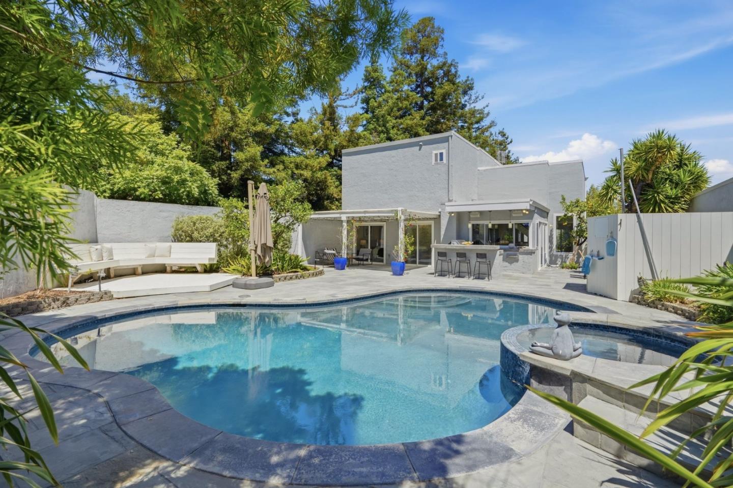 544 Castlerock Court