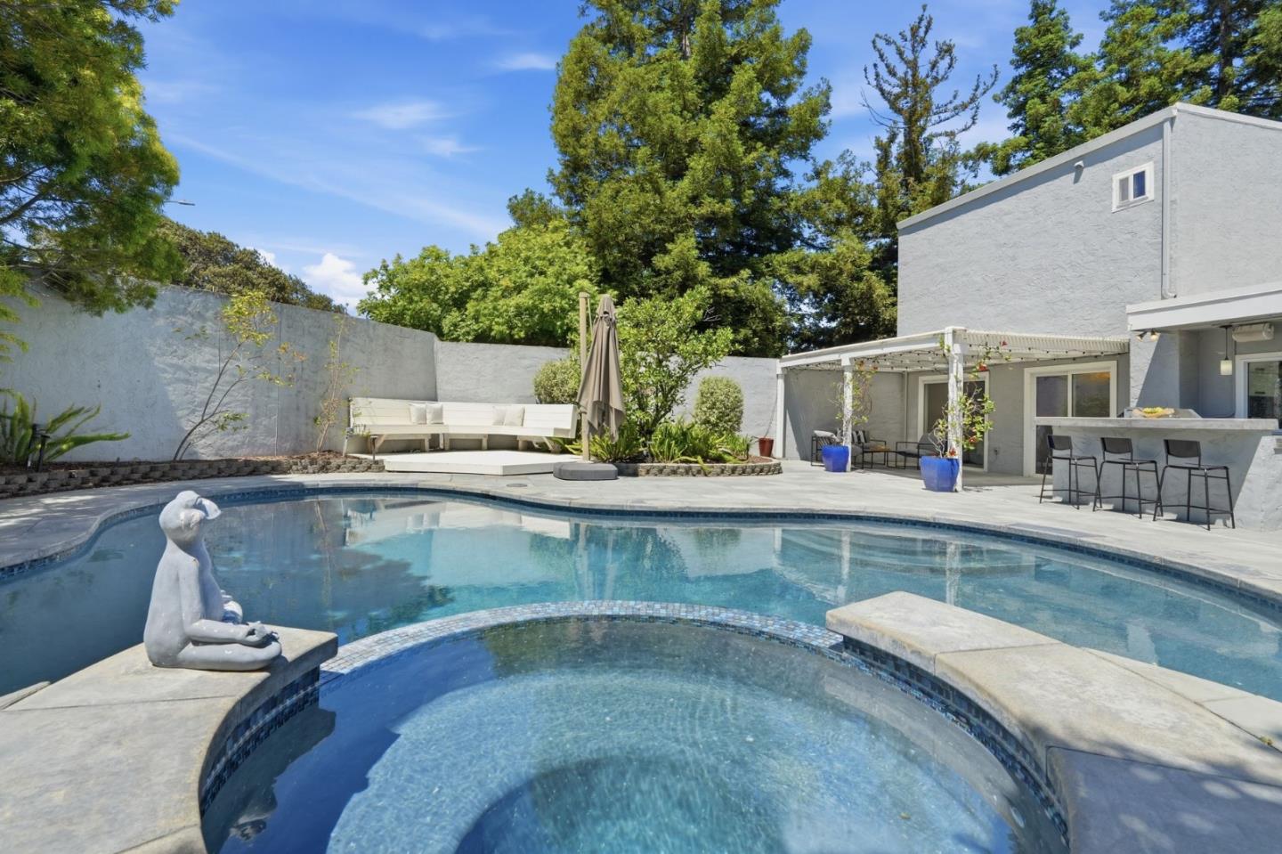 544 Castlerock Court