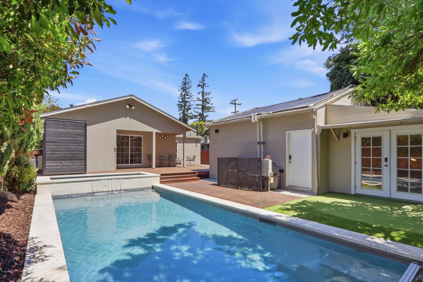 2297 Radio Avenue