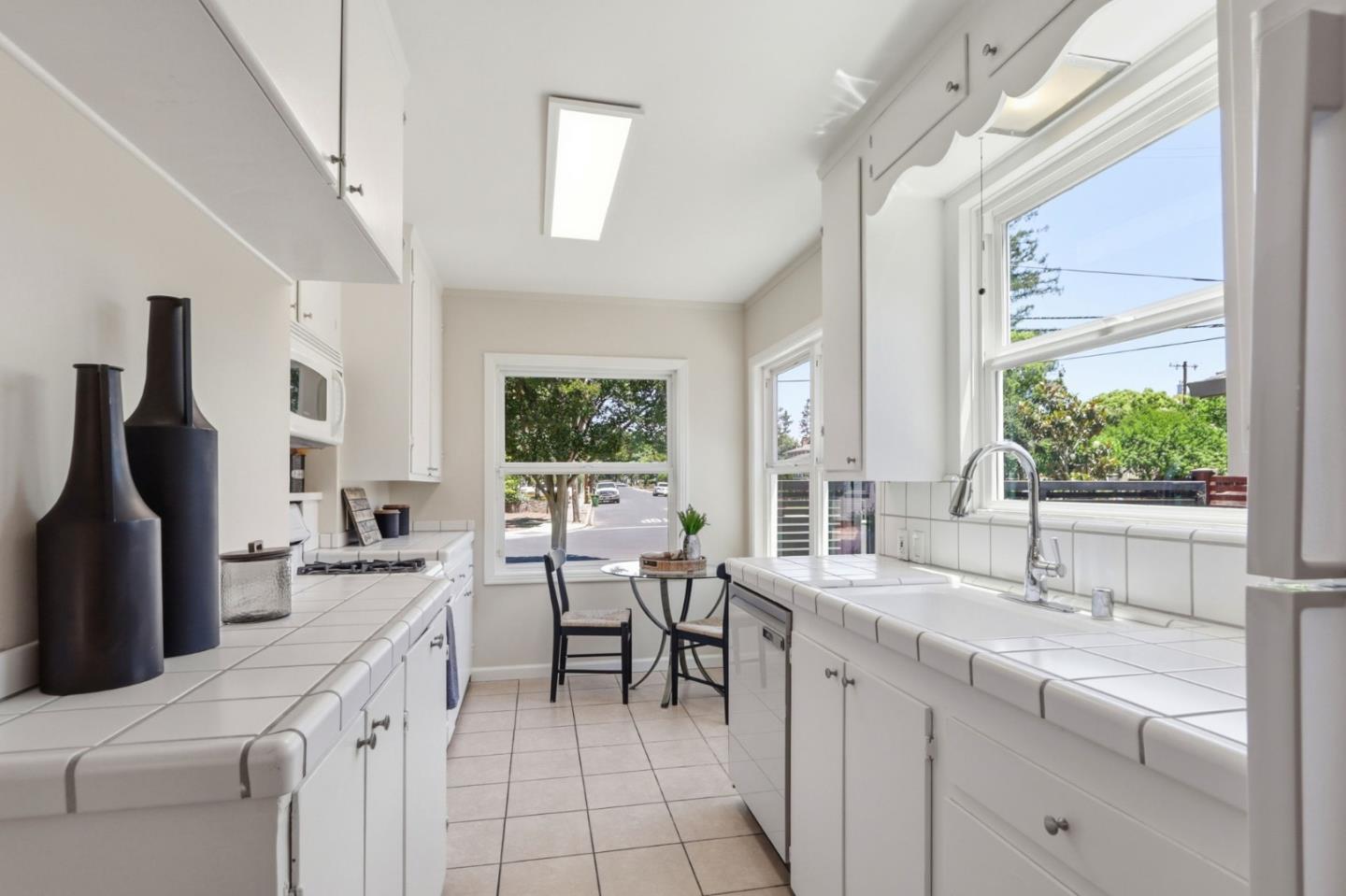 2297 Radio Avenue