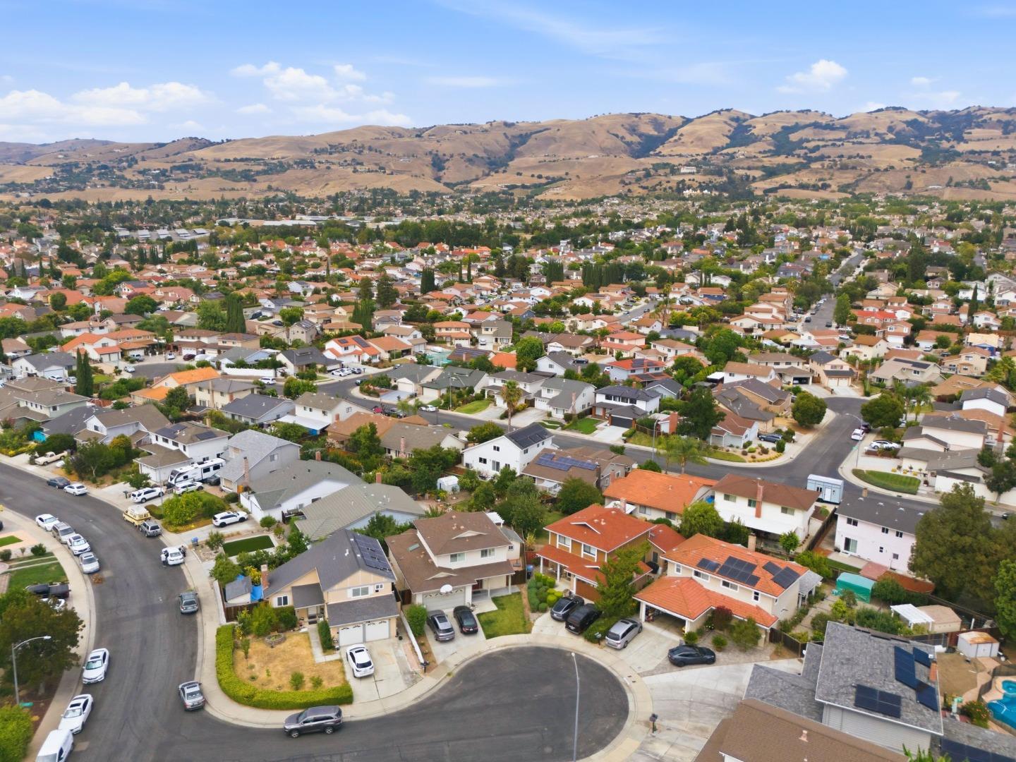 3263 Janelle DR