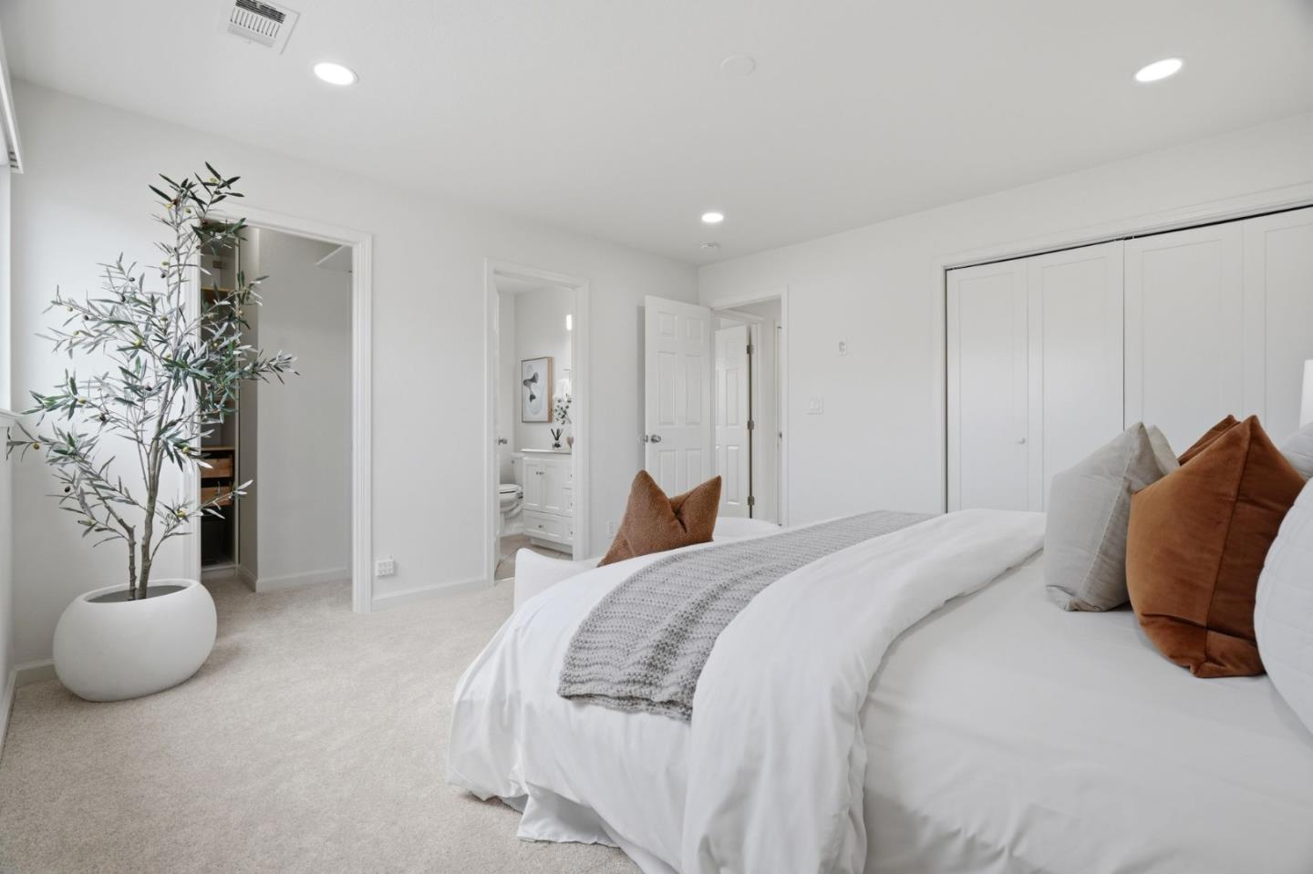 3263 Janelle DR