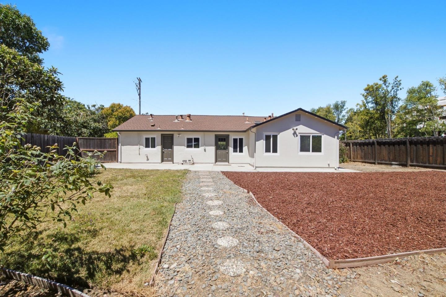 10010 Bret AVE