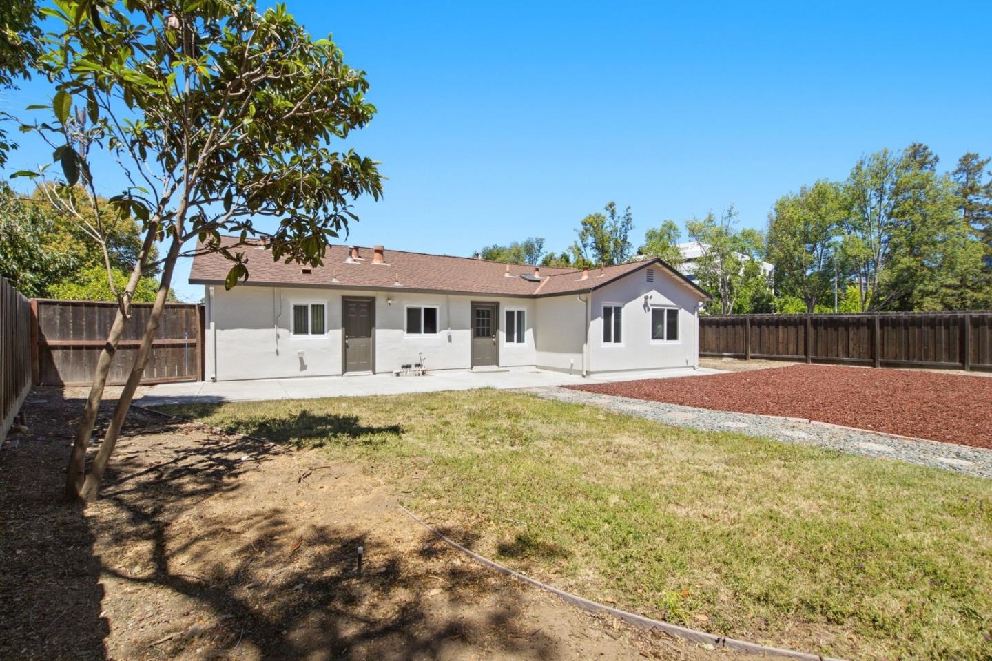10010 Bret AVE