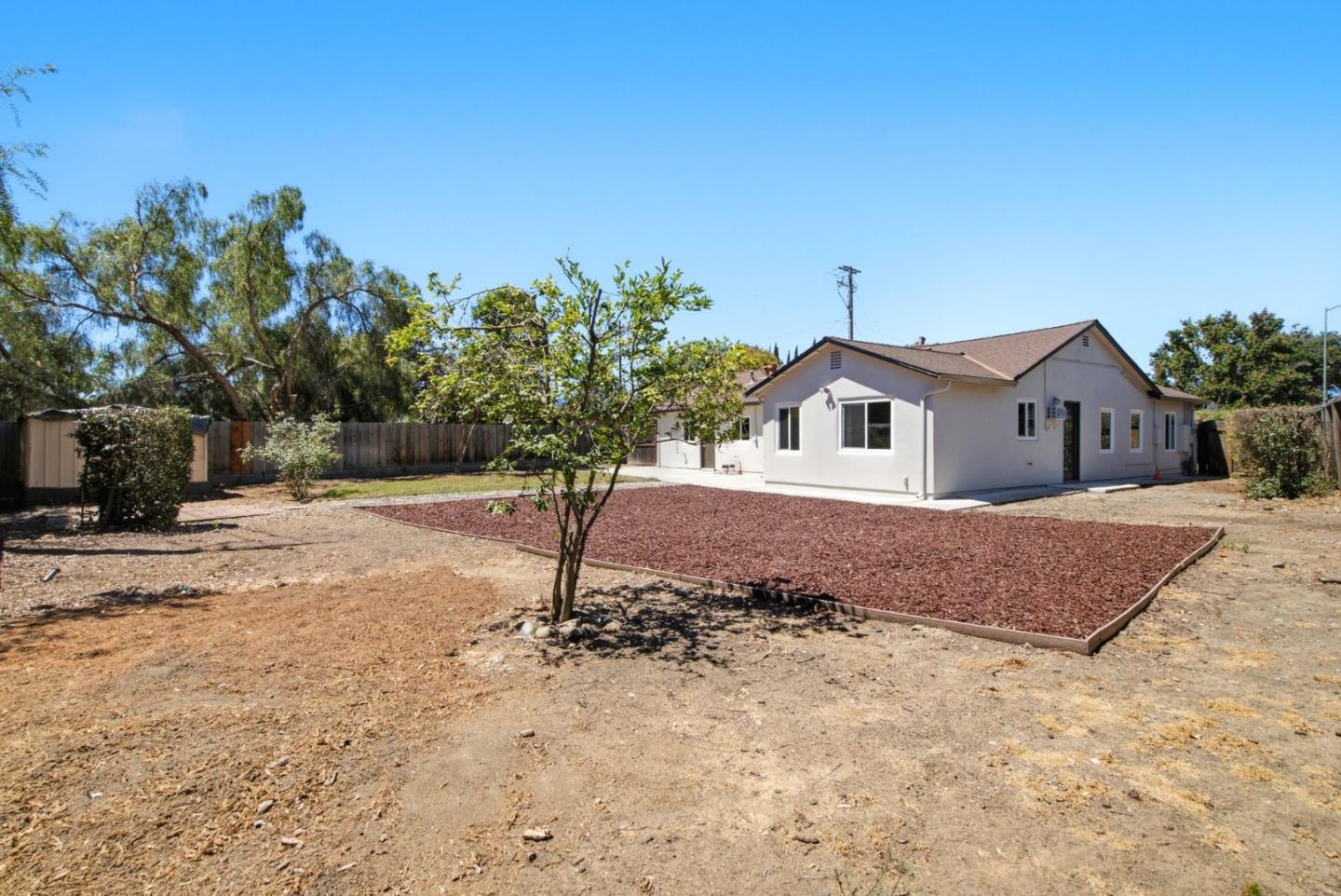 10010 Bret AVE