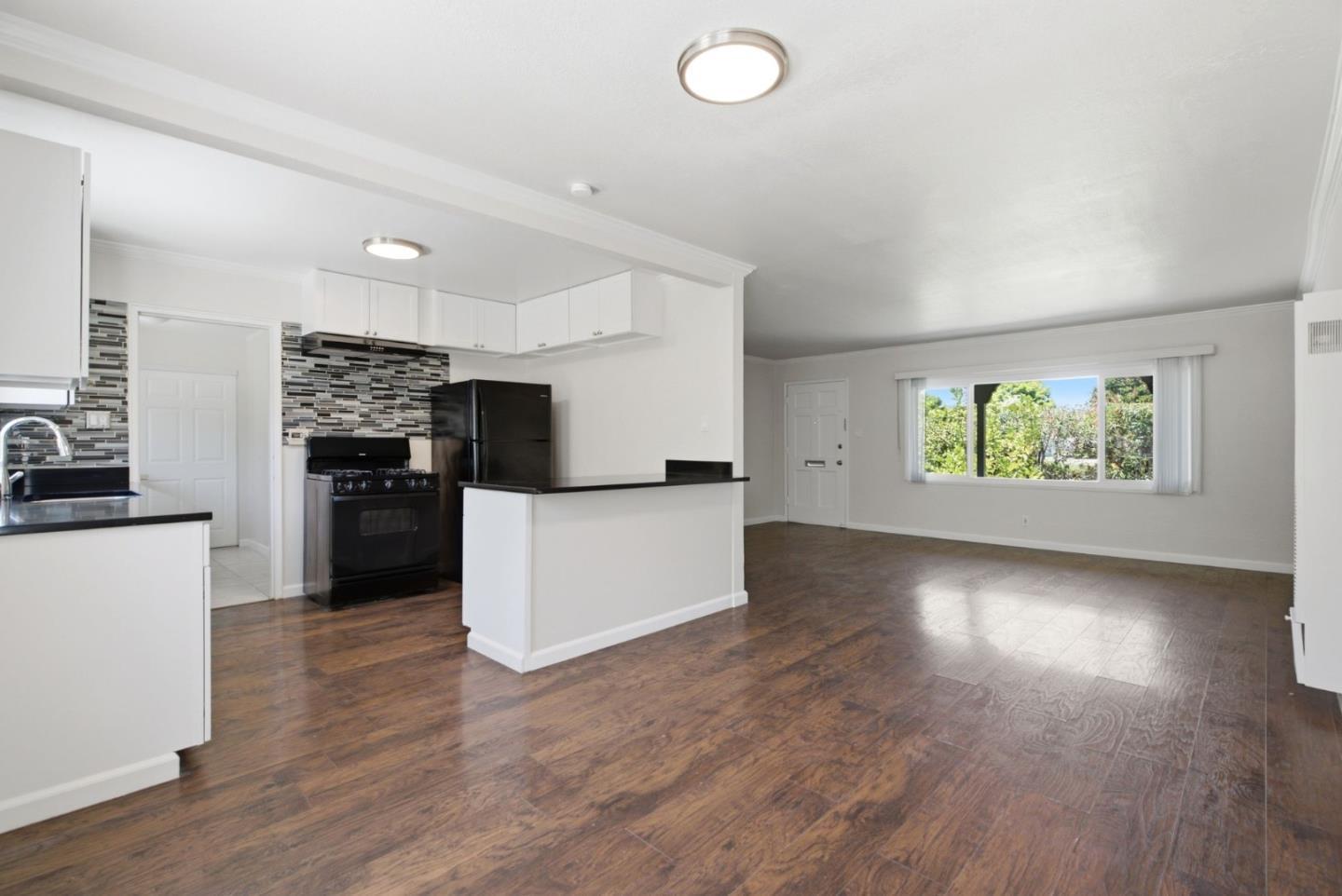 10010 Bret AVE