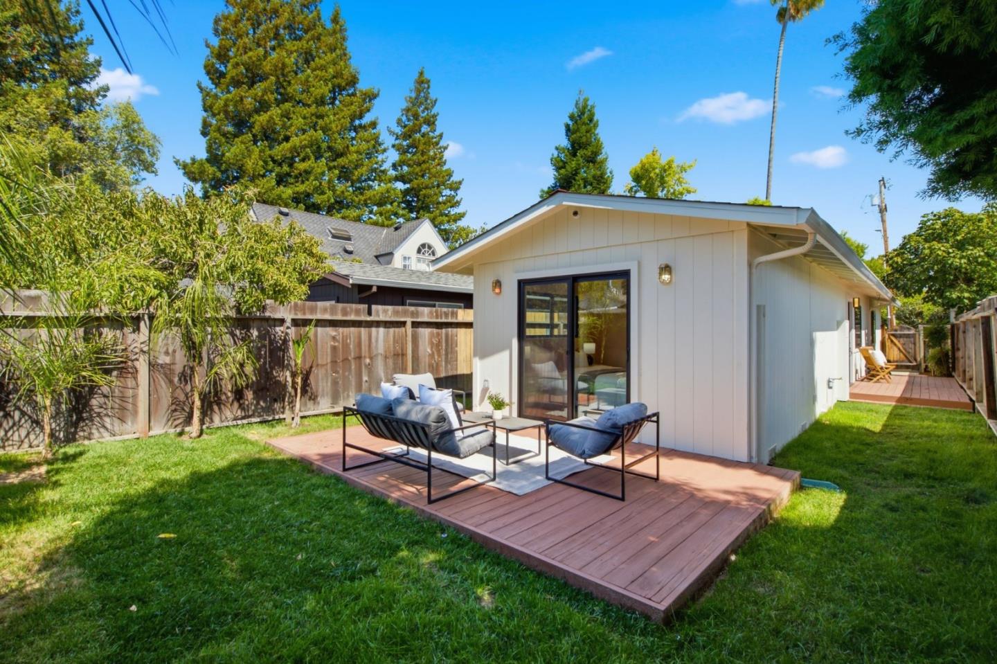 358 Fernando AVE