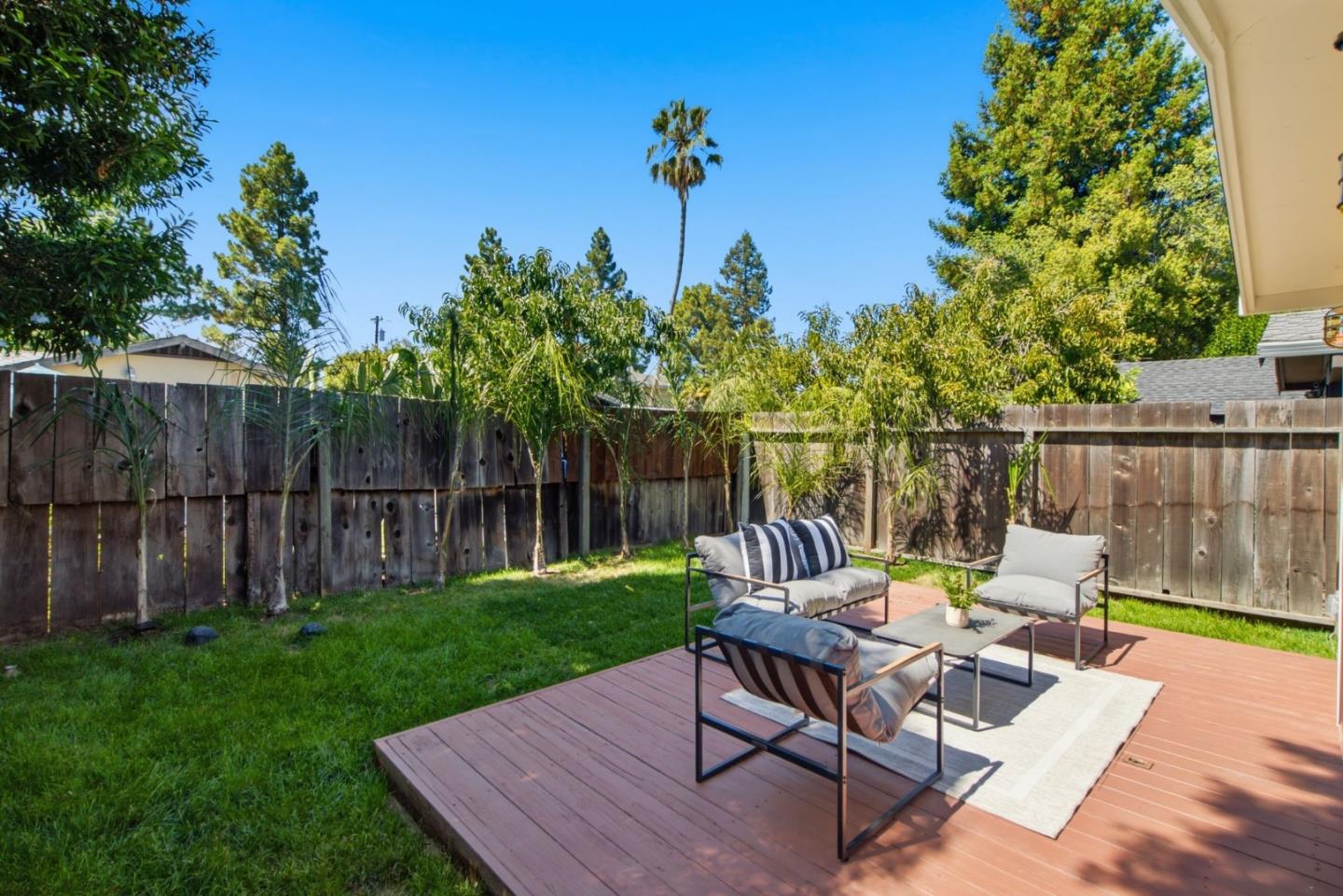 358 Fernando AVE