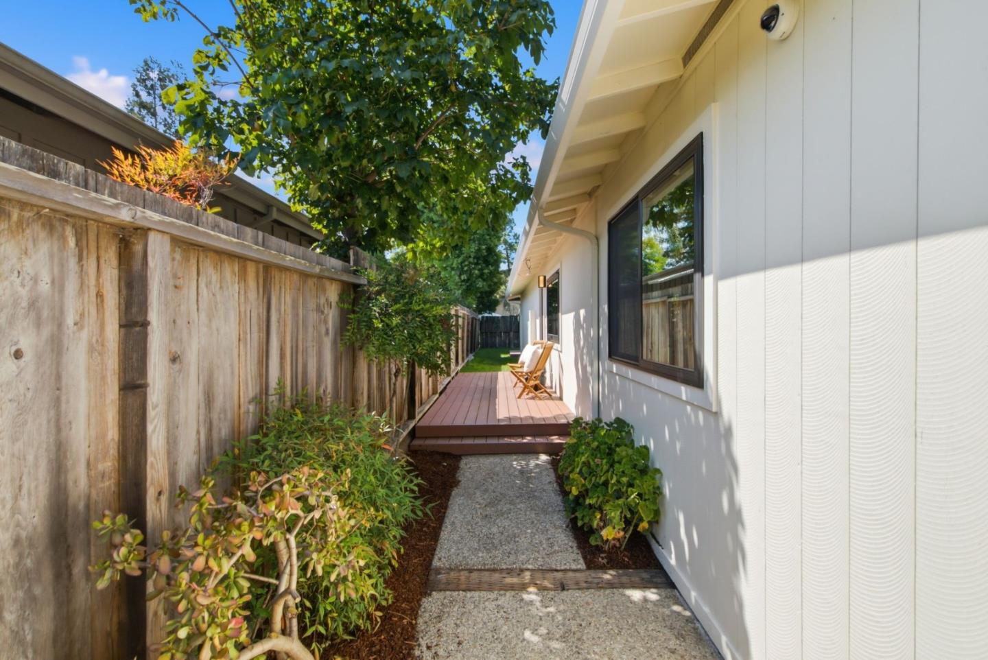 358 Fernando AVE