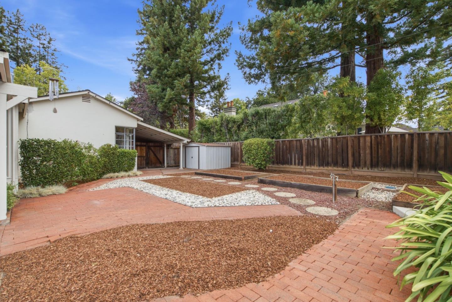 56 Coronado AVE