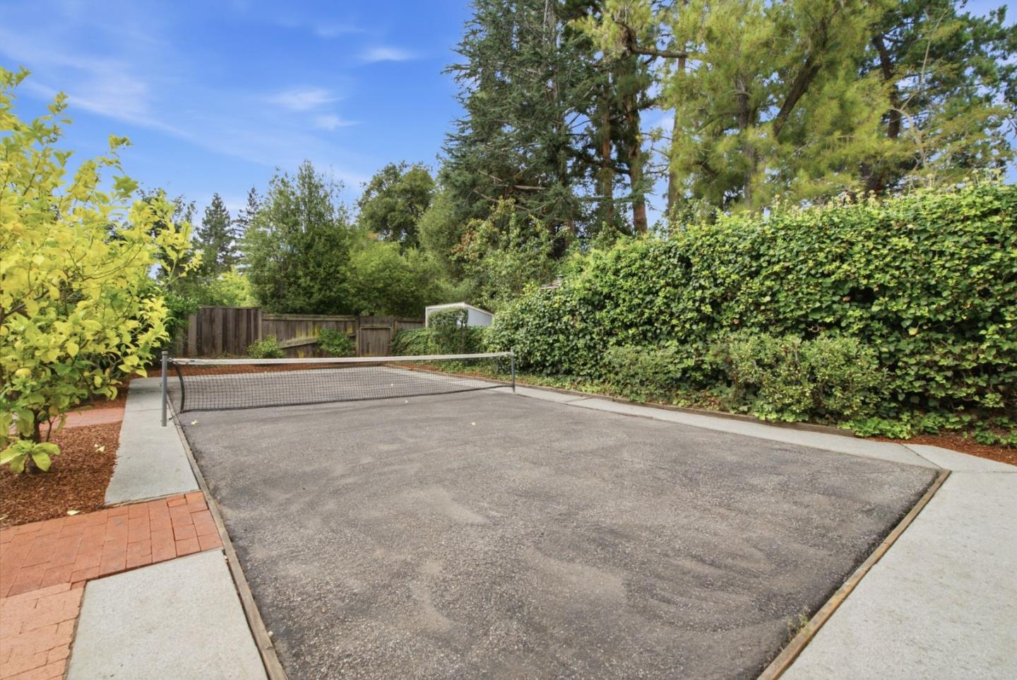 56 Coronado AVE