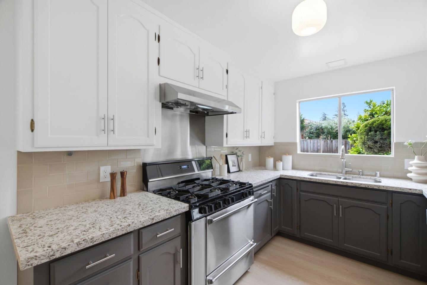 56 Coronado AVE