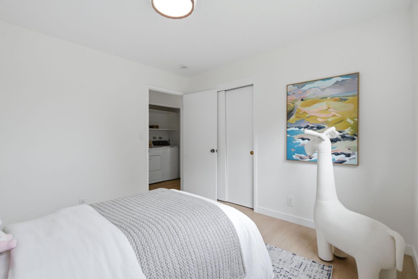 56 Coronado AVE