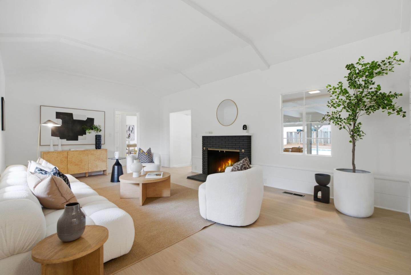 56 Coronado AVE