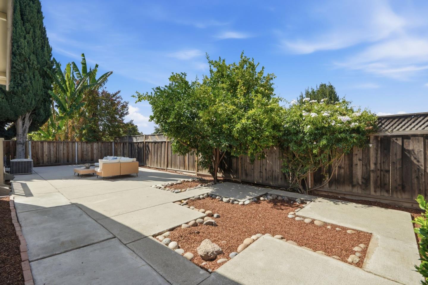 1593 Stubbins WAY