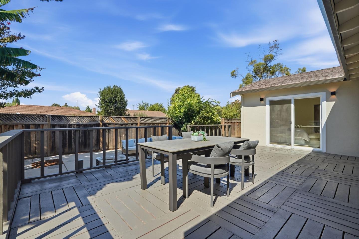 1593 Stubbins WAY