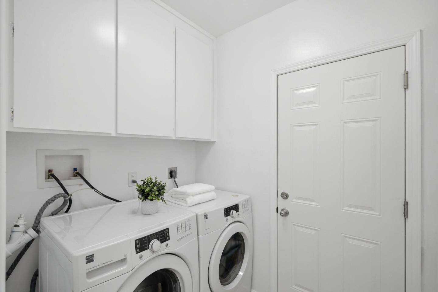 1593 Stubbins WAY
