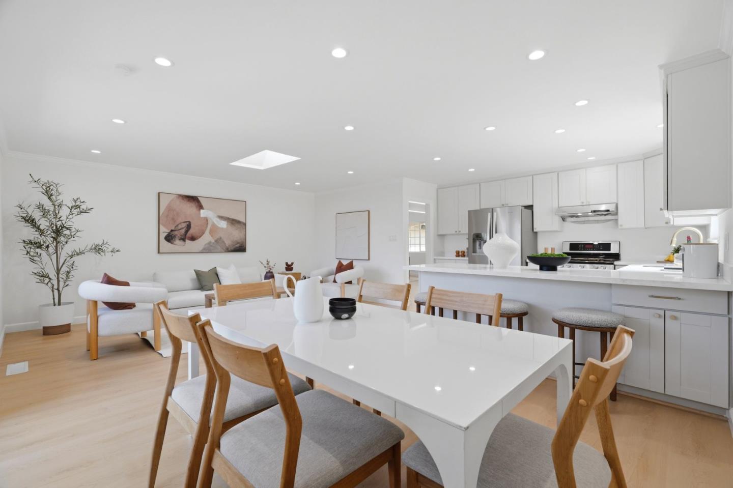 1593 Stubbins WAY