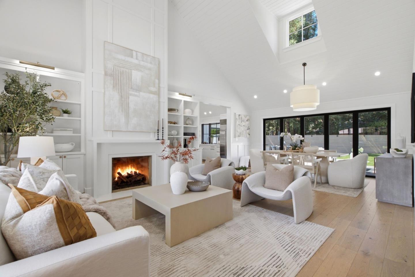 1052 Echo DR