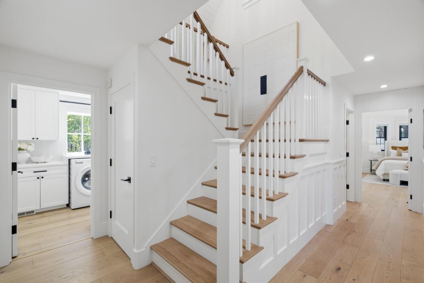 1052 Echo DR