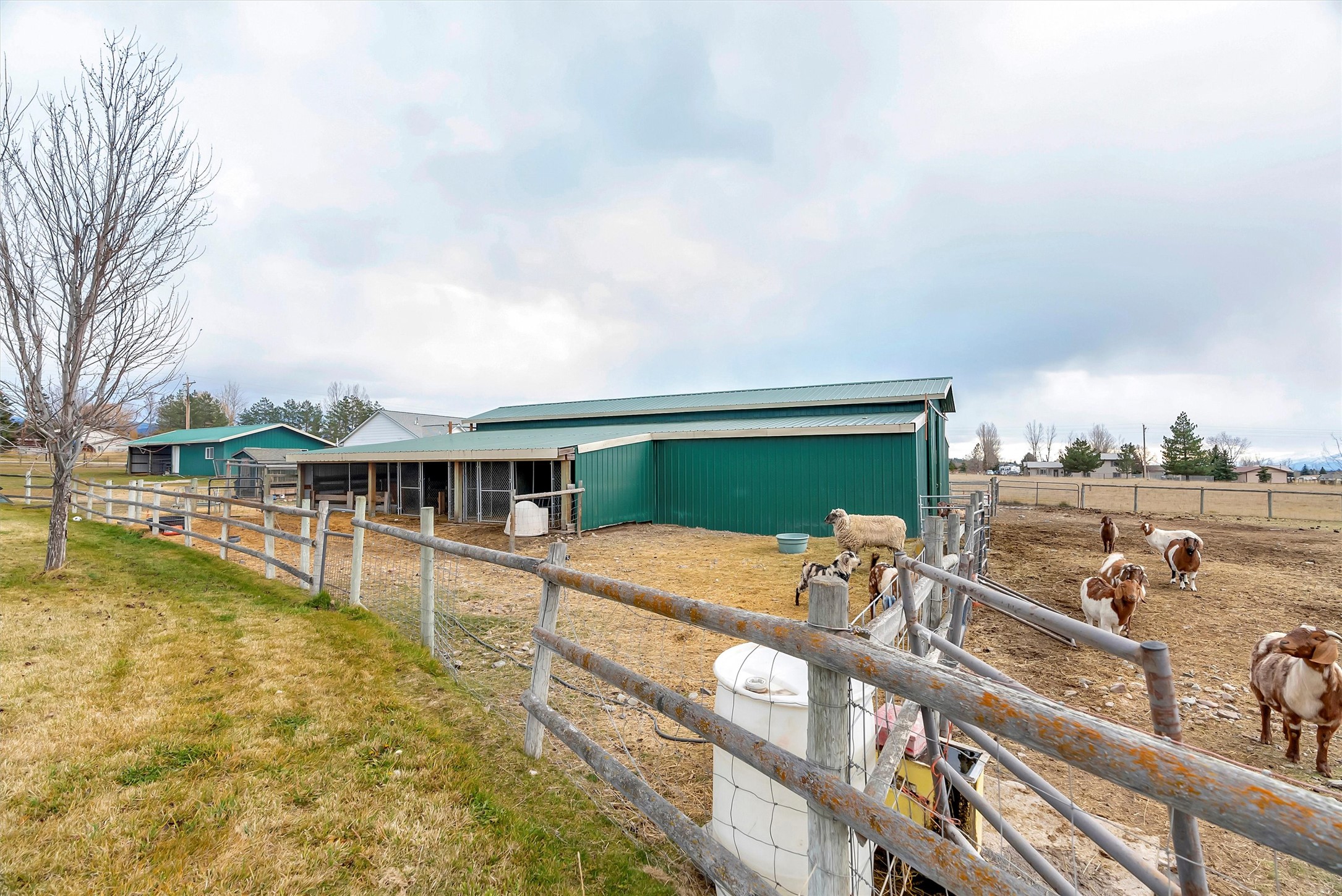 5617 Cottonwood Drive N