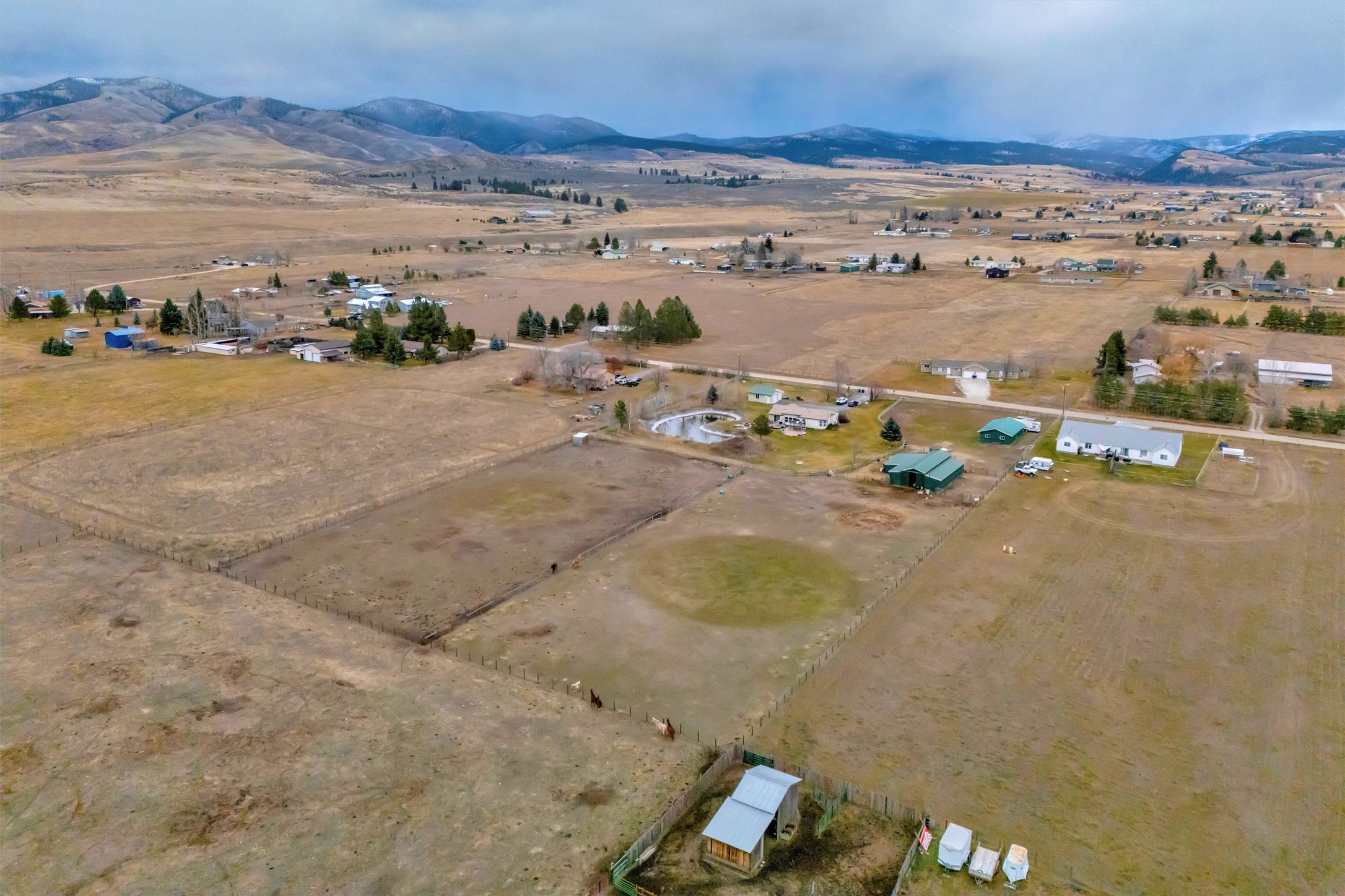 5617 Cottonwood Drive N