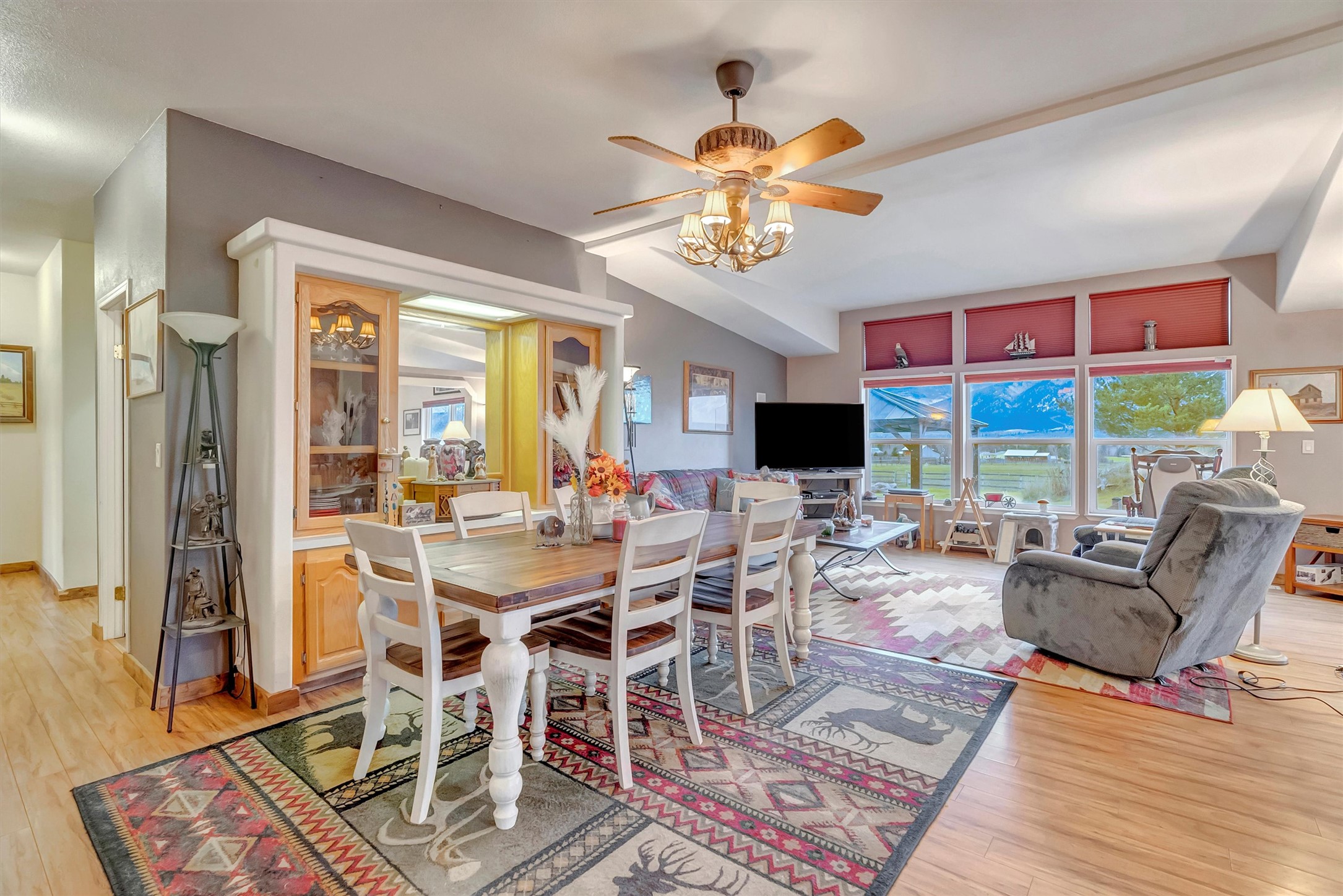 5617 Cottonwood Drive N