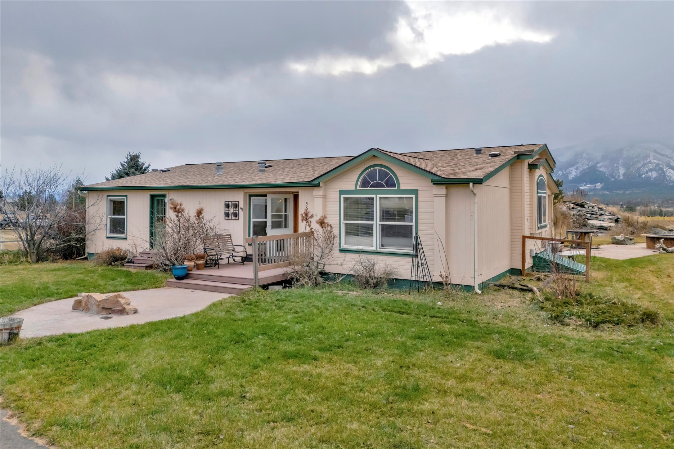 5617 Cottonwood Drive N