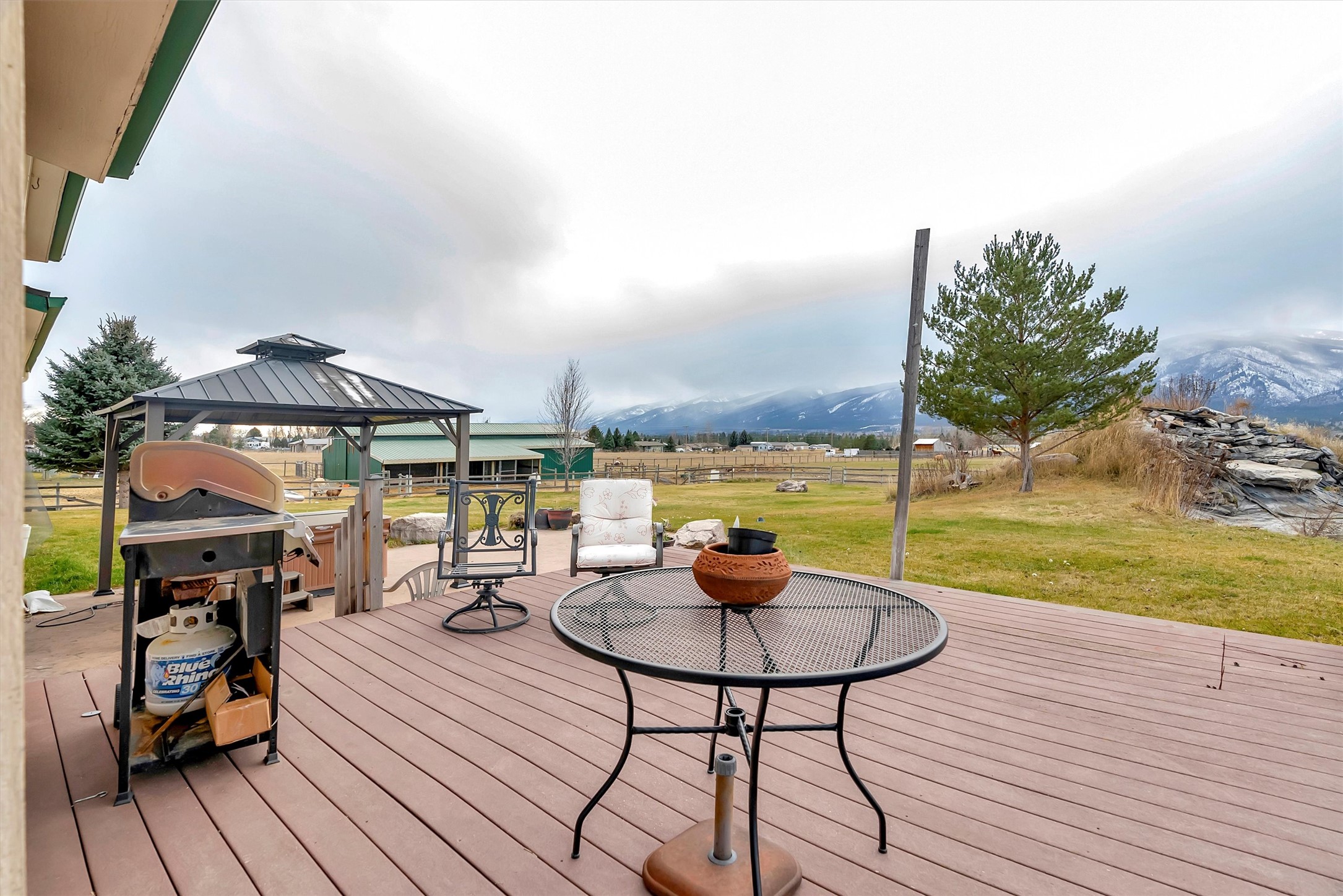 5617 Cottonwood Drive N