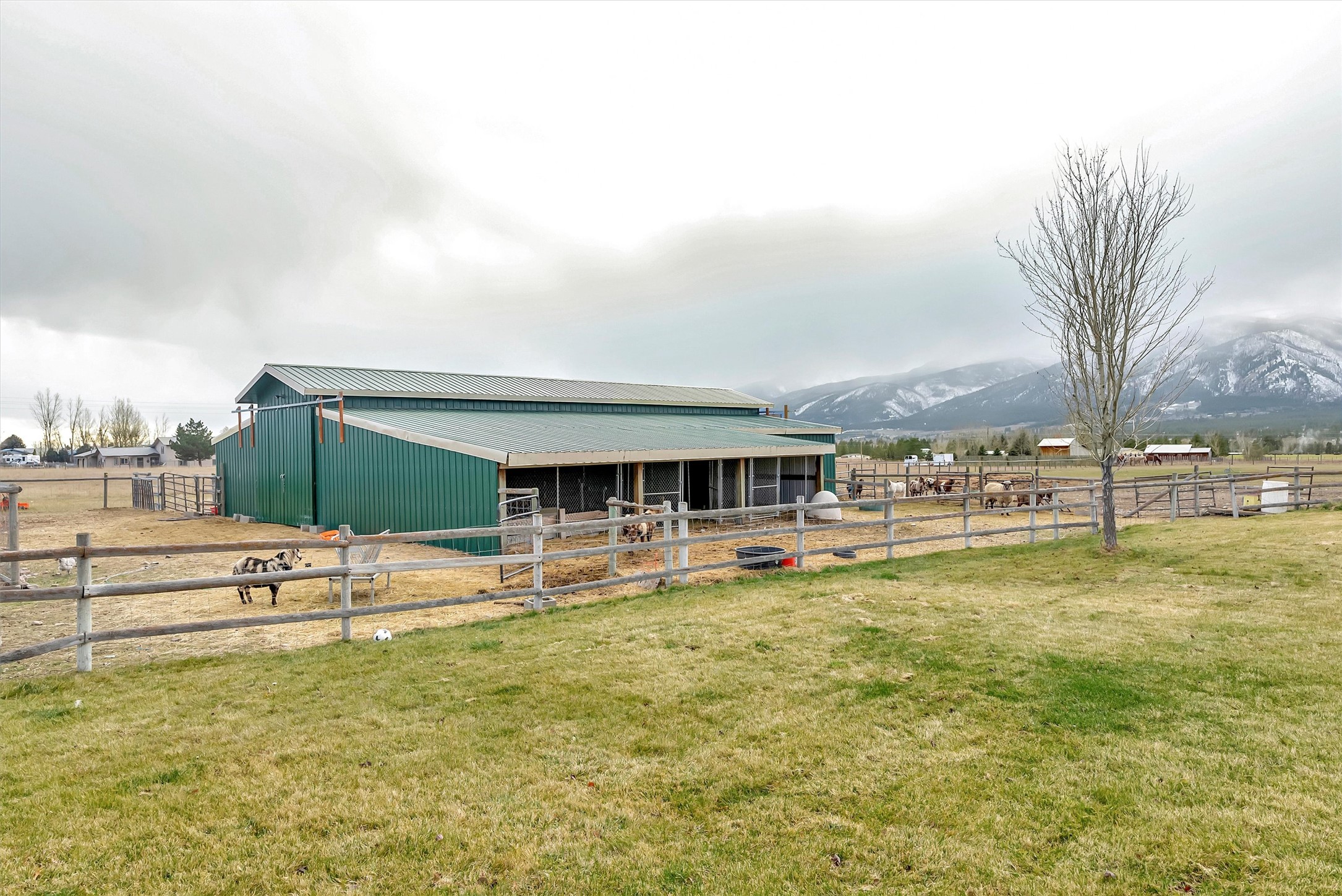 5617 Cottonwood Drive N