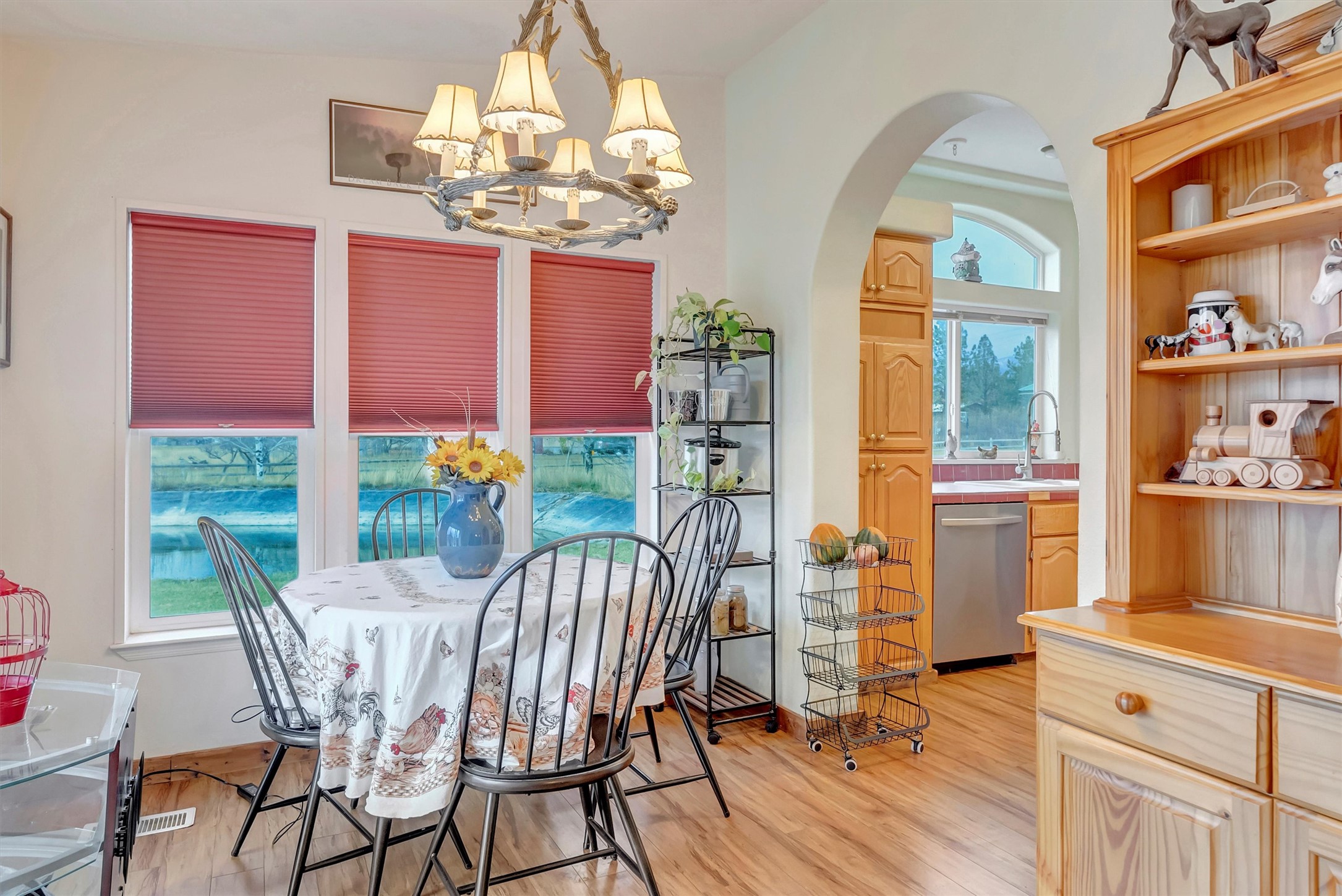 5617 Cottonwood Drive N