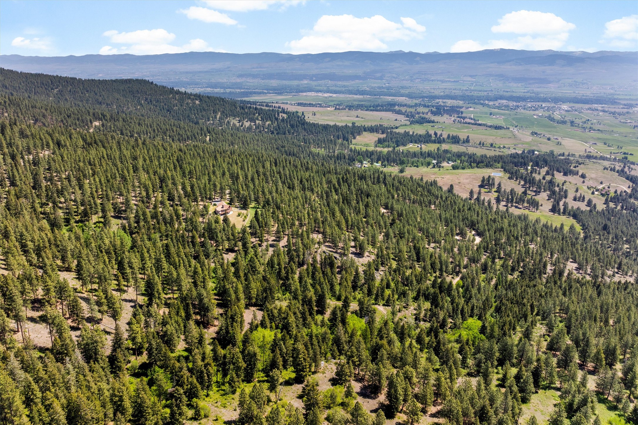 956 and 952 Falling Star Road