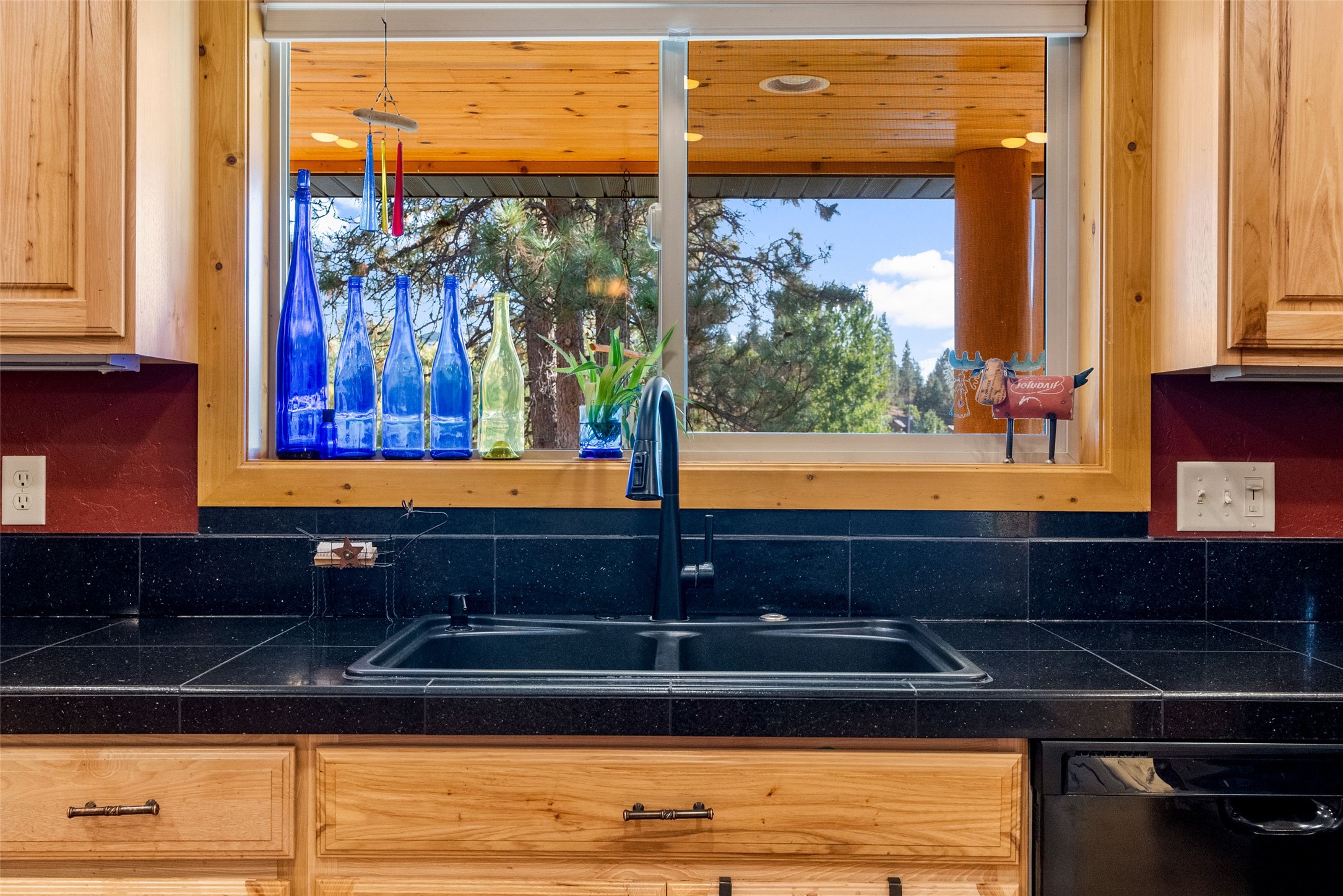 2837 Caribou Lane