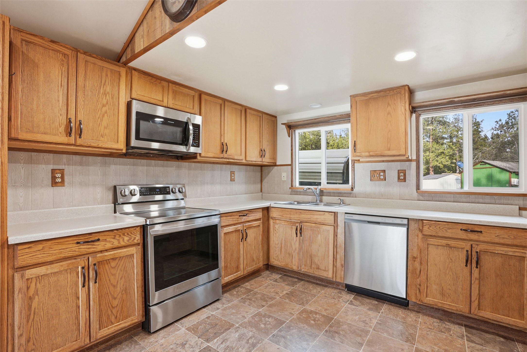 314 and 308 Kootenai Creek Road