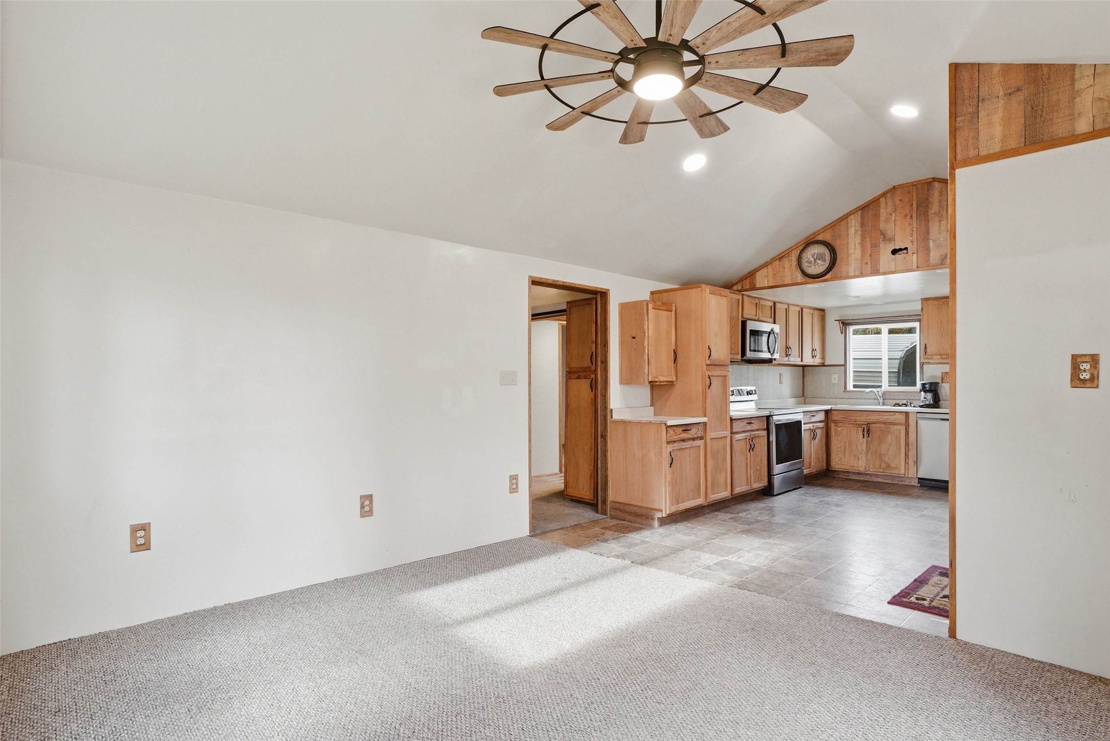 314 and 308 Kootenai Creek Road